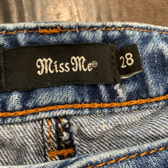 Miss Me Capri/cropped Jeans - Picture 4 of 8